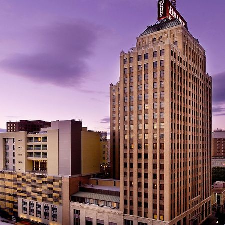 Drury Plaza Hotel San Antonio Riverwalk מראה חיצוני תמונה